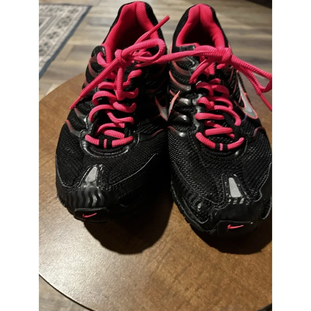 Nike Air Max Torch 4 Women's Size 10 Running Shoes Black Pink